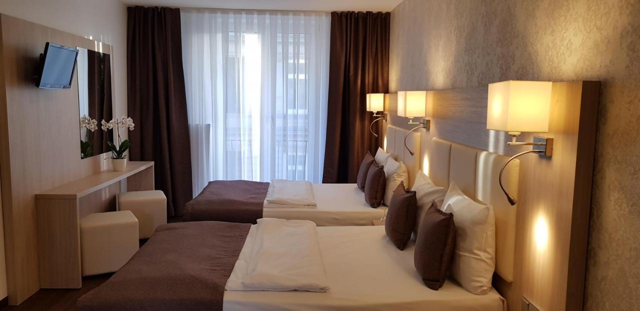 Hotel Budapester Hof ハンブルク エクステリア 写真