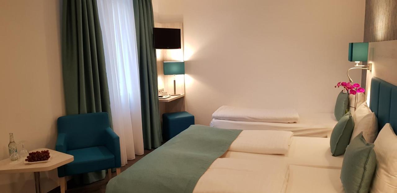 Hotel Budapester Hof ハンブルク エクステリア 写真