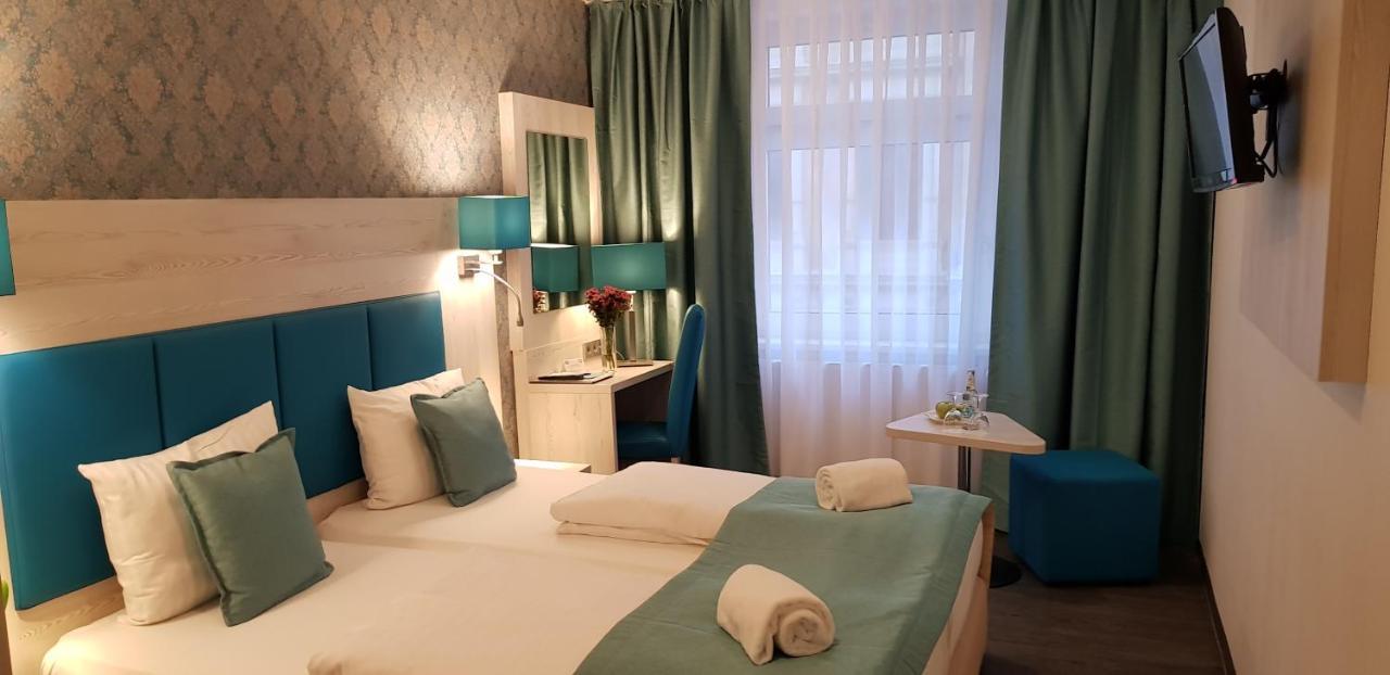 Hotel Budapester Hof ハンブルク エクステリア 写真