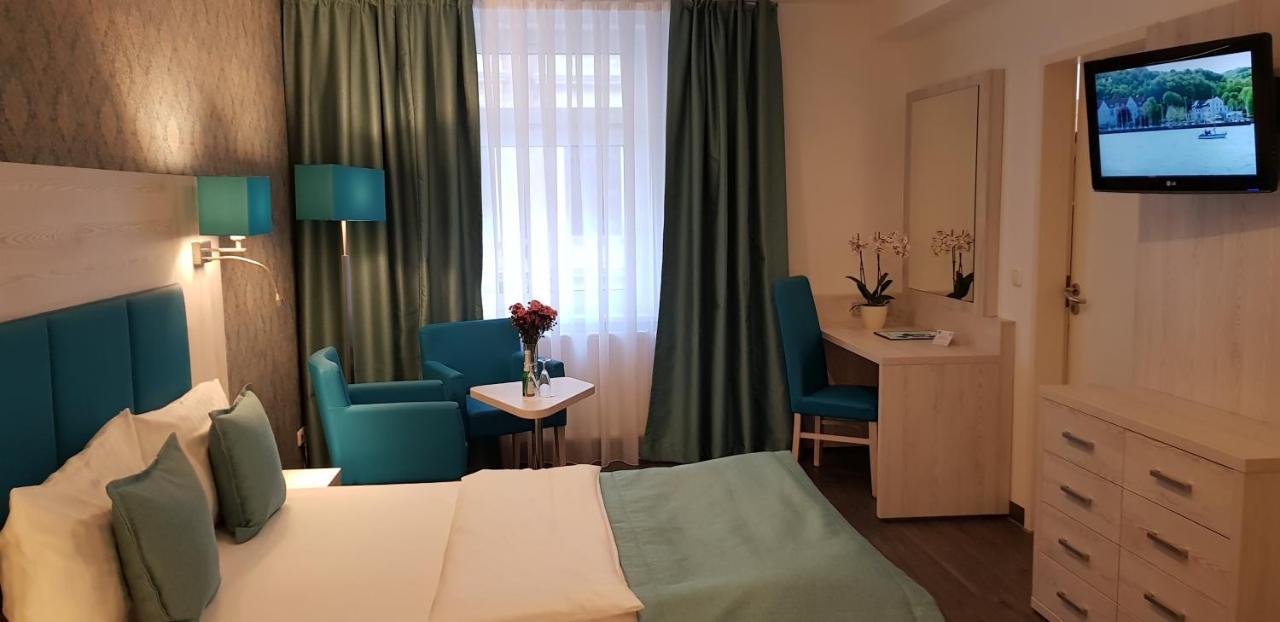 Hotel Budapester Hof ハンブルク エクステリア 写真