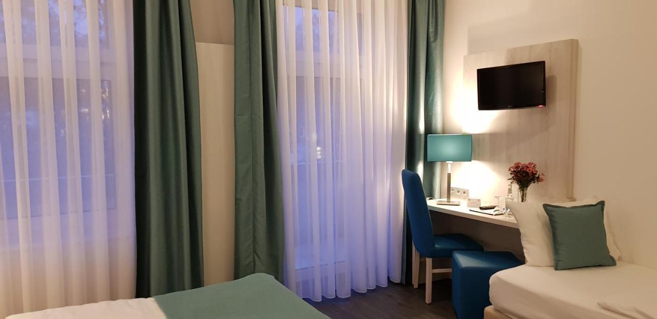 Hotel Budapester Hof ハンブルク エクステリア 写真