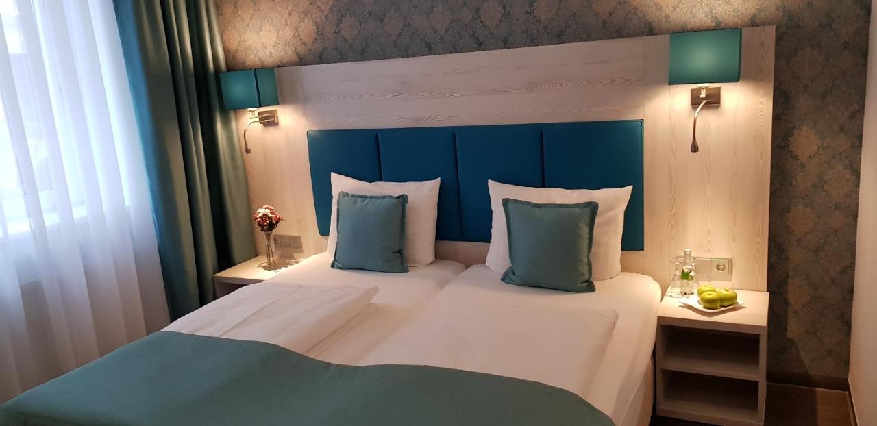 Hotel Budapester Hof ハンブルク エクステリア 写真
