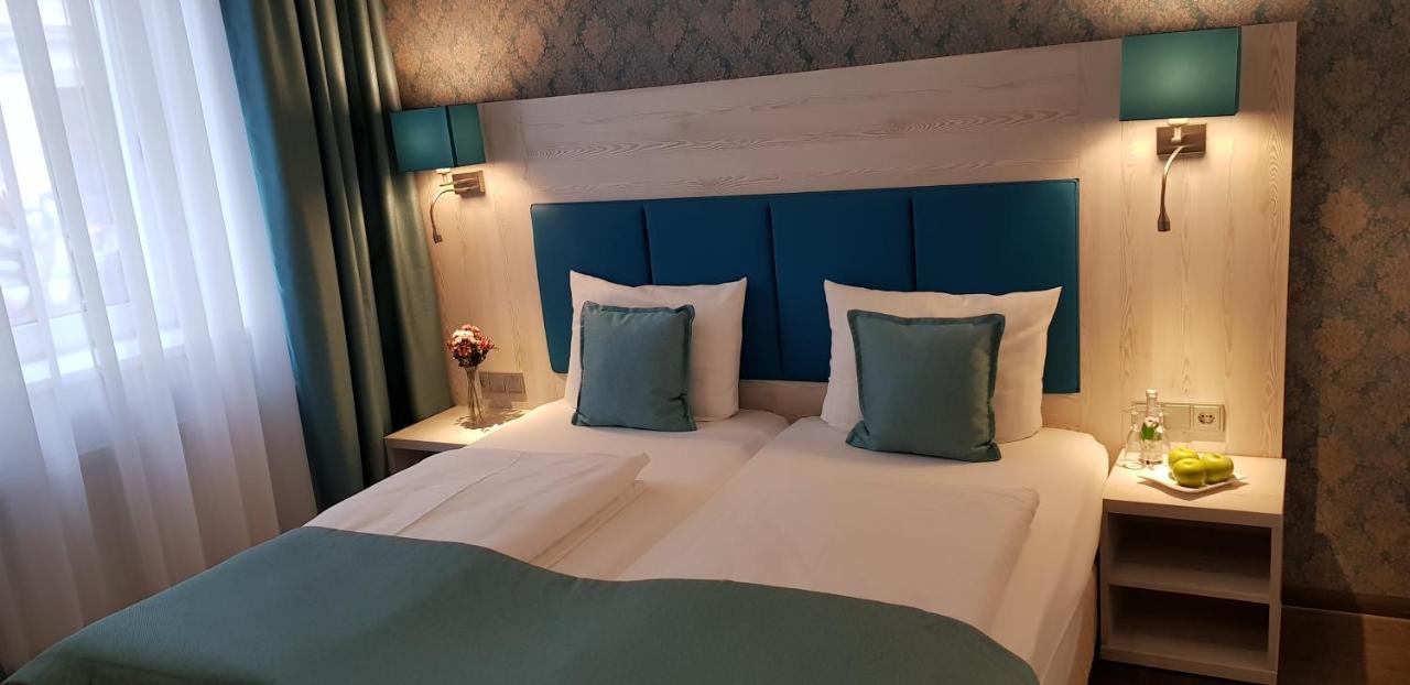 Hotel Budapester Hof ハンブルク エクステリア 写真